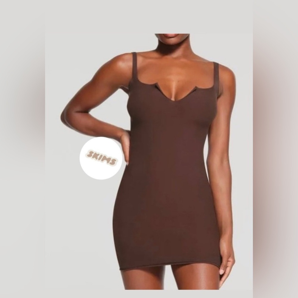 Skims raw edge intimates